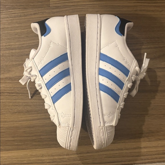adidas White and Blue Women's Sneakers - Picture 5 of 8
